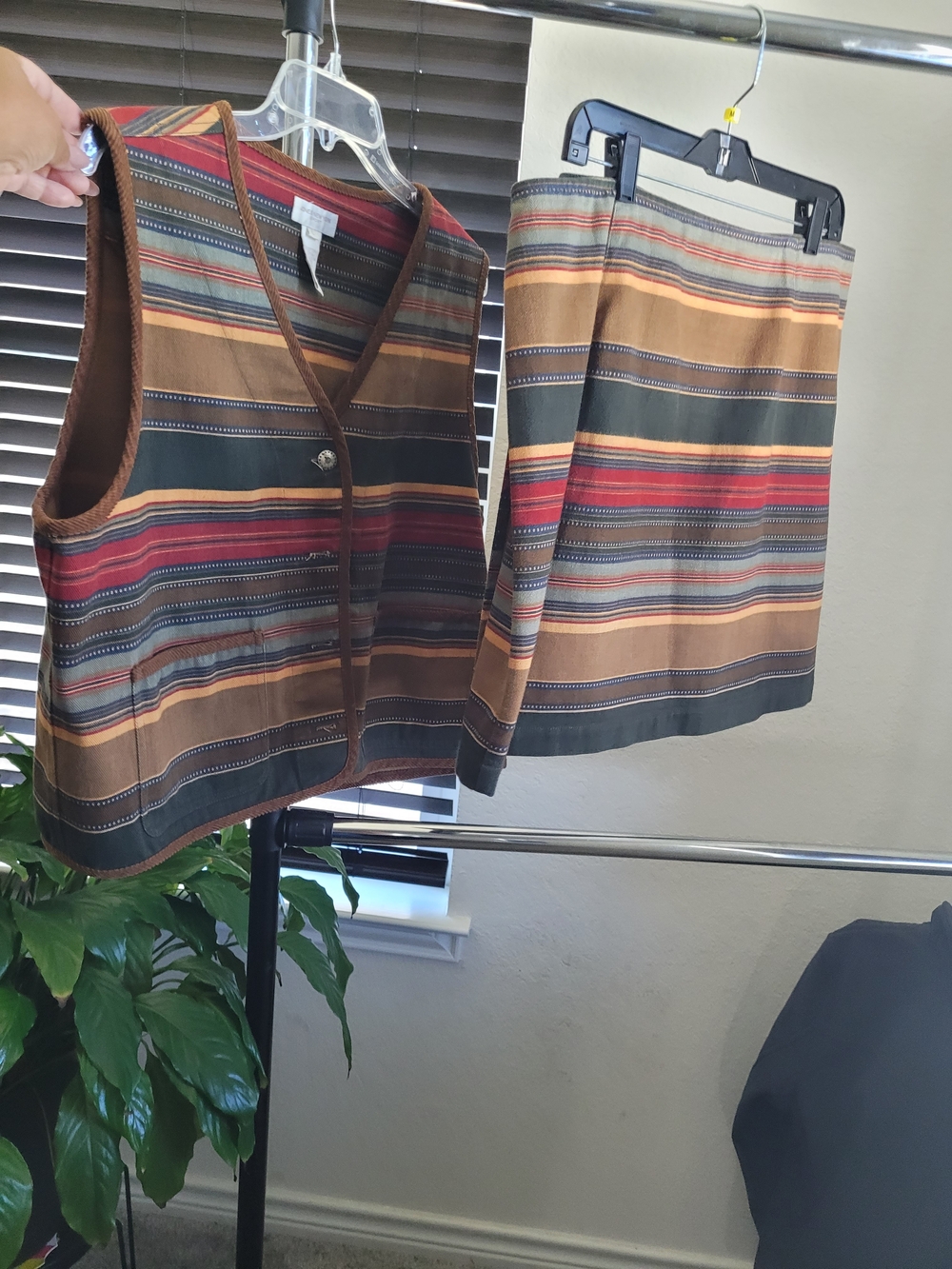 Jones New York Striped Cotton Vest in Brown, Red, Green
